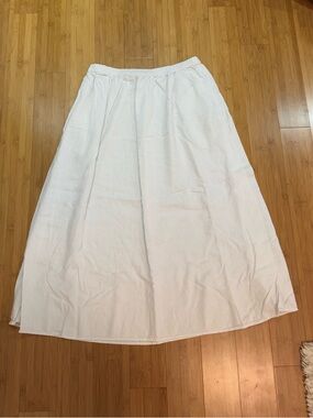 Classic White A-Line Cotton Skirt